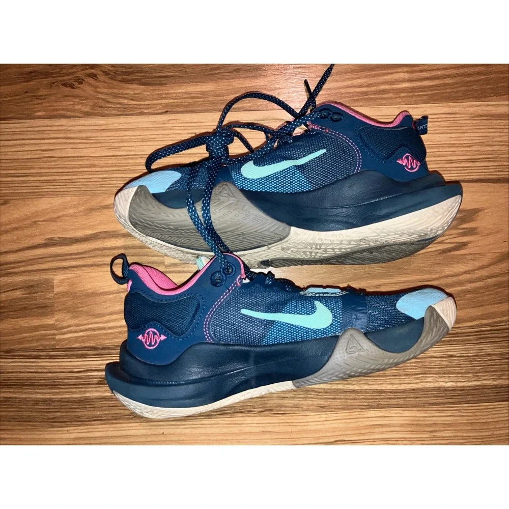 Nike Giannis Immortality 2 Valerian Blue Glow FD0213-400 Size‎ 3.5